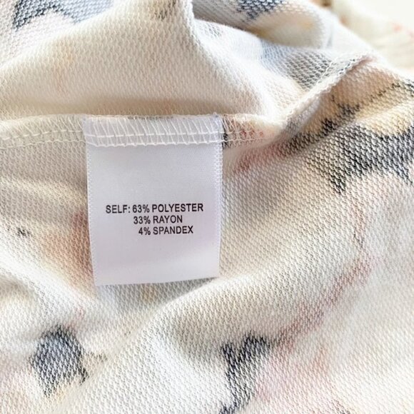 Rose + Olive cinched sleeves floral stretch soft long sleeve top - Small - Picture 6 of 8